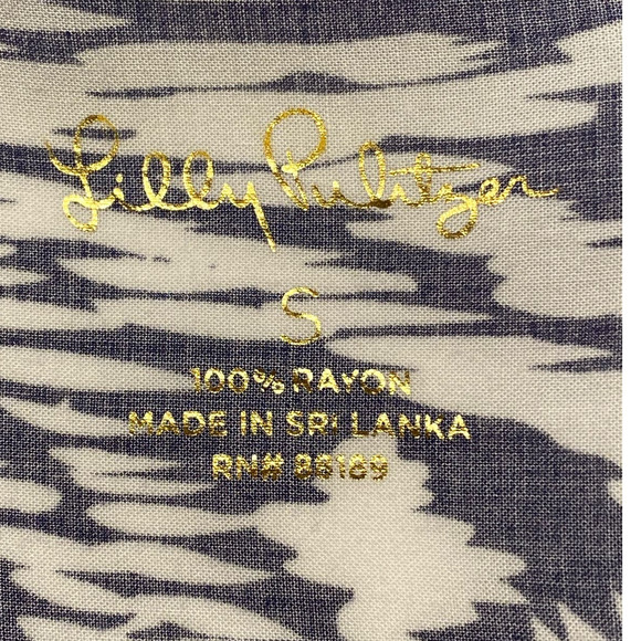 Lilly Pulitzer Sea View Button Down Blouse Shirt Bright Navy‎ Pineapple P… - Picture 10 of 14